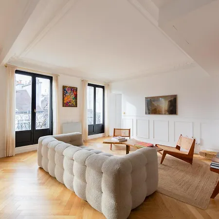 Apartment Le Marais - Iconic Penthouse With Balcony