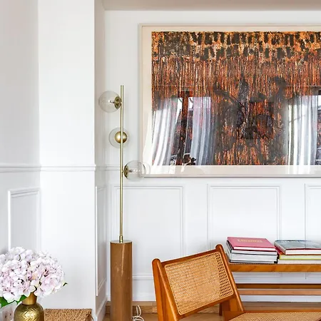 Le Marais - Iconic Penthouse With Balcony Apartment